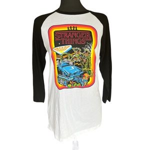 NETFLIX STRANGER THINGS ARCADE baseball tee size small Excellent Pre-Owned
